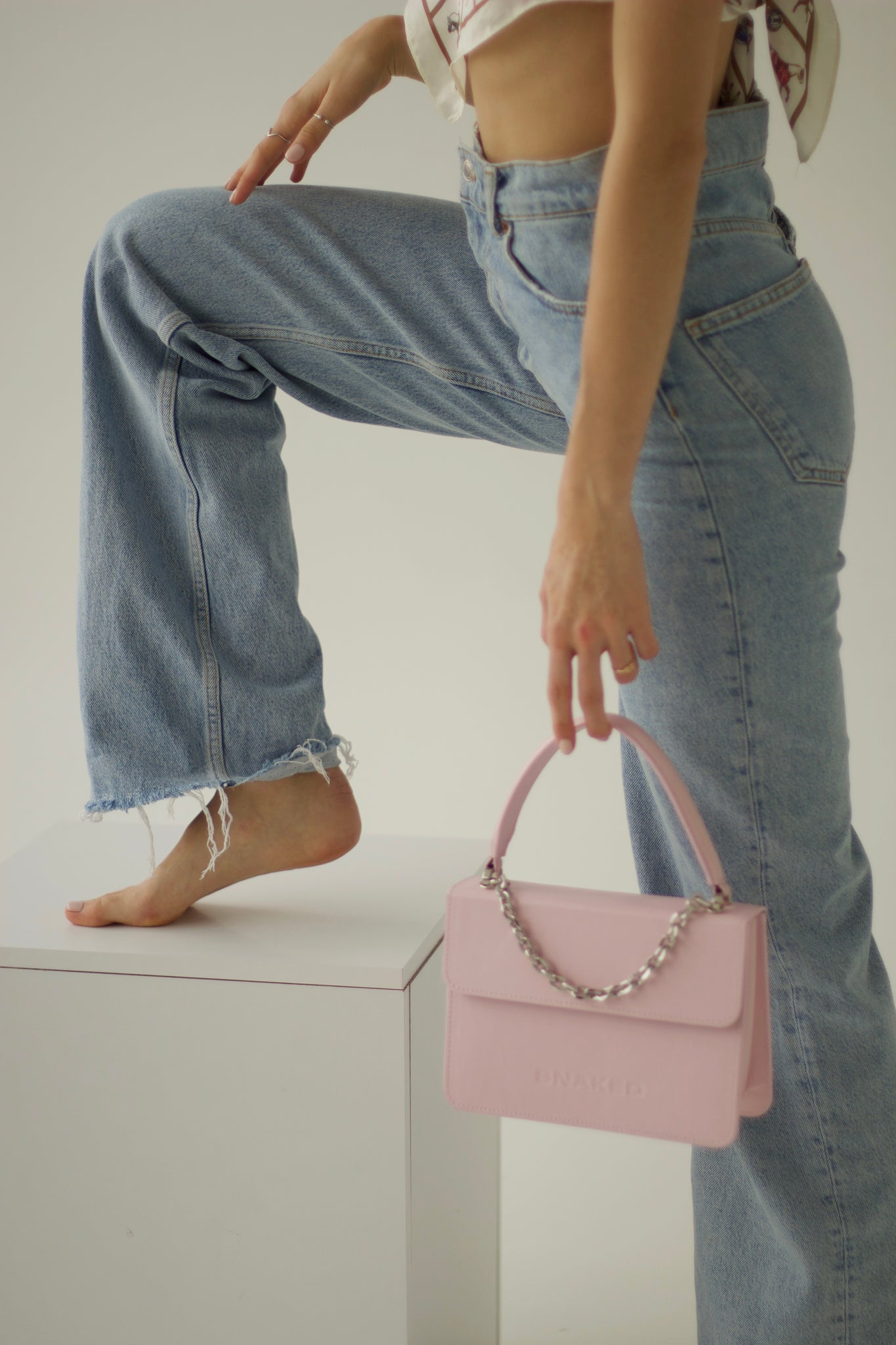 Snaked Boy Bag in Pink